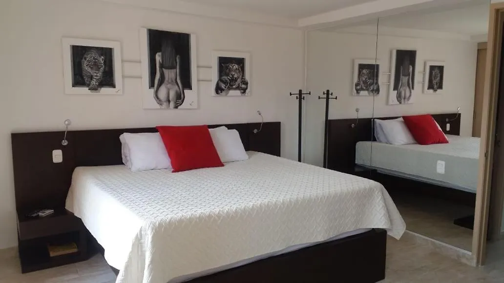 Apartasuites Av Medellin Apartment